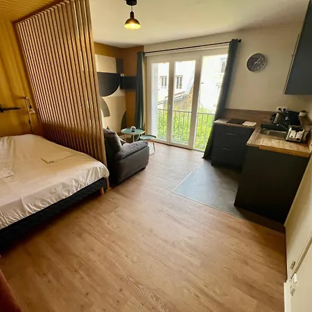 Au Calme Sur Cour Apartman *